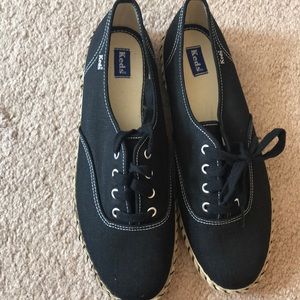 NWOT-twirl &canvas keds